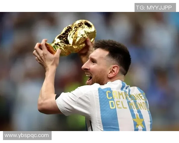 足球巨星的隐秘人生:黑帮保镖背后的危险与荣耀交织故事 足球巨星的隐秘人生:黑帮保镖背后的危险与荣耀交织故事