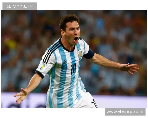 一生只效力于一支球队的传奇足球巨星的故事与荣耀